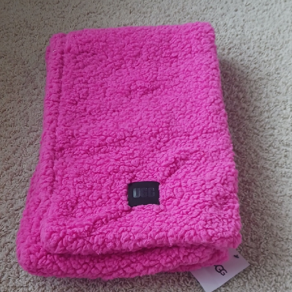 Ugg Sherpa Oversized Scarf, NWT